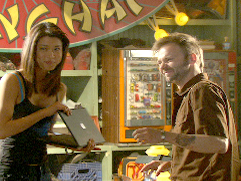 play video on A&E