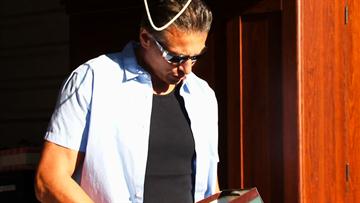 AandE_Storage-Wars-Texas_47_VictorBoughtALockerWithALotOfShoes_SF_HD